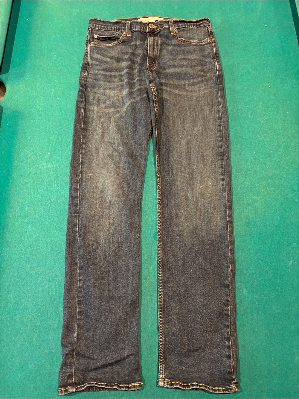 Signature by Levi Strauss Men's Straight Jeans in Faded Indigo 32x34